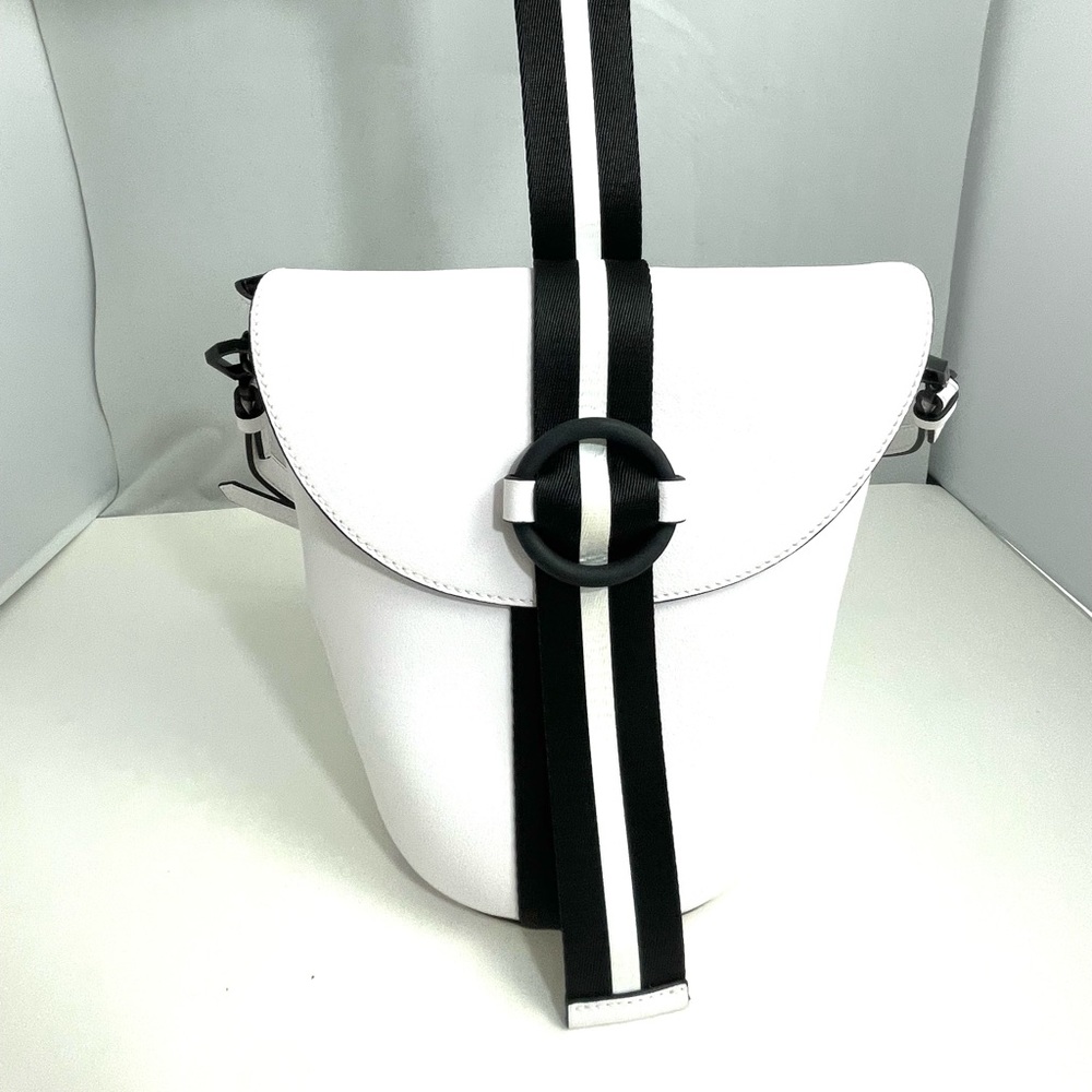 This a CUTE BUCKET crossbody by Kendall and kylie